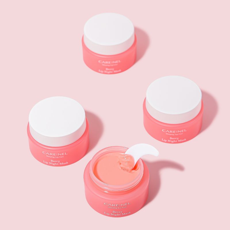 Carenel Berry naktinė lūpų kaukė 23g Carenel Berry naktinė lūpų kaukė 23g